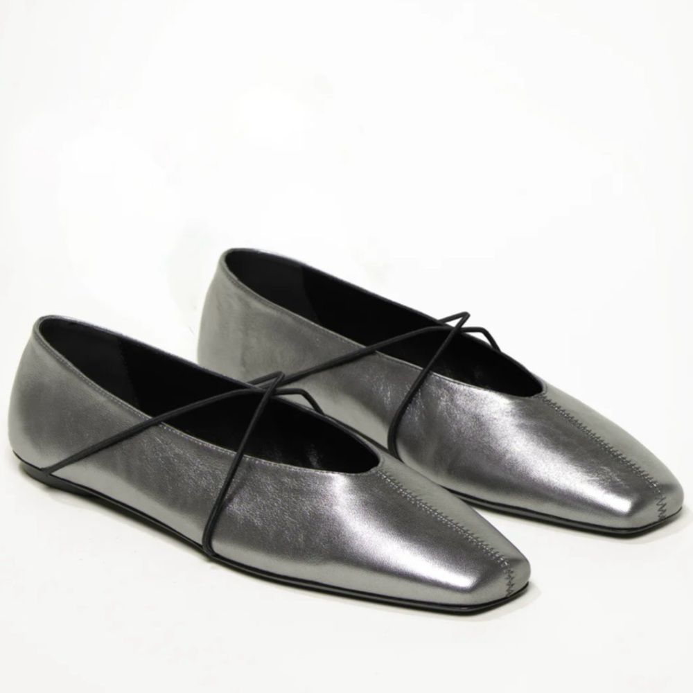 M. Gemi, The Una, Gunmetal 37.5